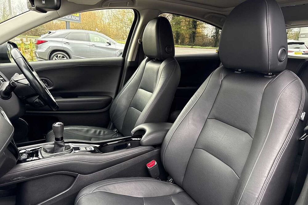 Honda HR-V 1.5 i-VTEC EX Manual