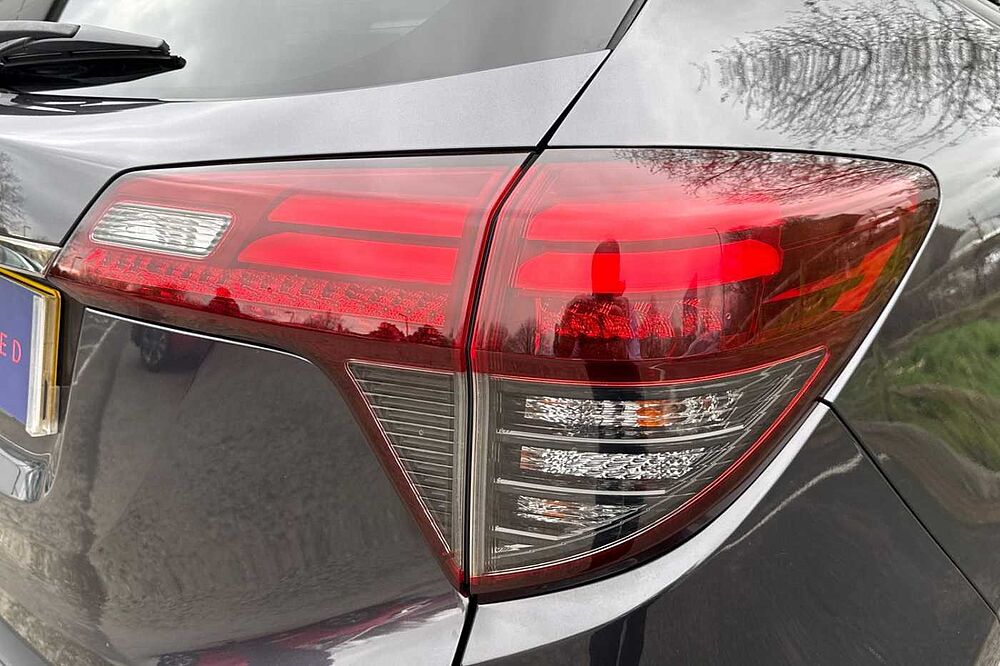 Honda HR-V 1.5 i-VTEC EX Manual