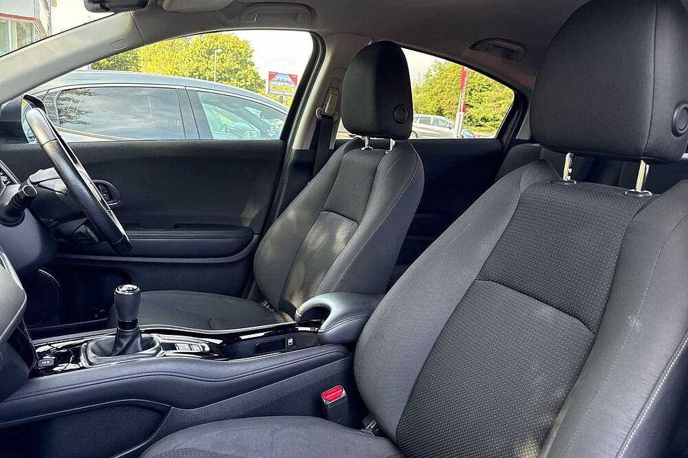 Honda HR-V 1.5 i-VTEC SE Manual