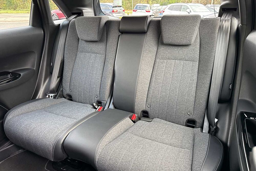 Honda Jazz 1.5 i-MMD SR eCVT