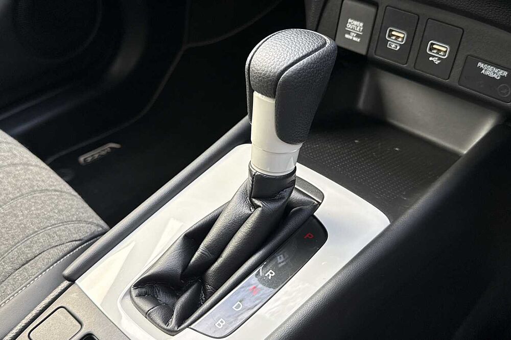 Honda Jazz 1.5 i-MMD SR eCVT