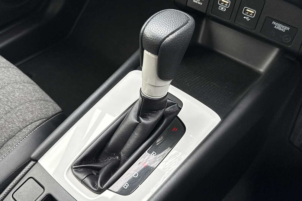 Honda Jazz 1.5 i-MMD SR eCVT