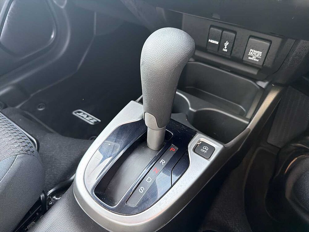 Honda Jazz 1.3 i-VTEC SE 5dr CVT