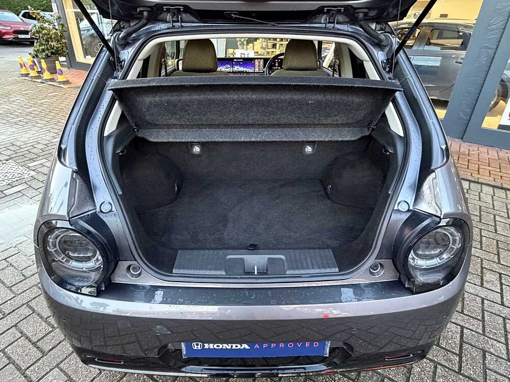 Honda E E (113kw) Advance (17in Alloys)