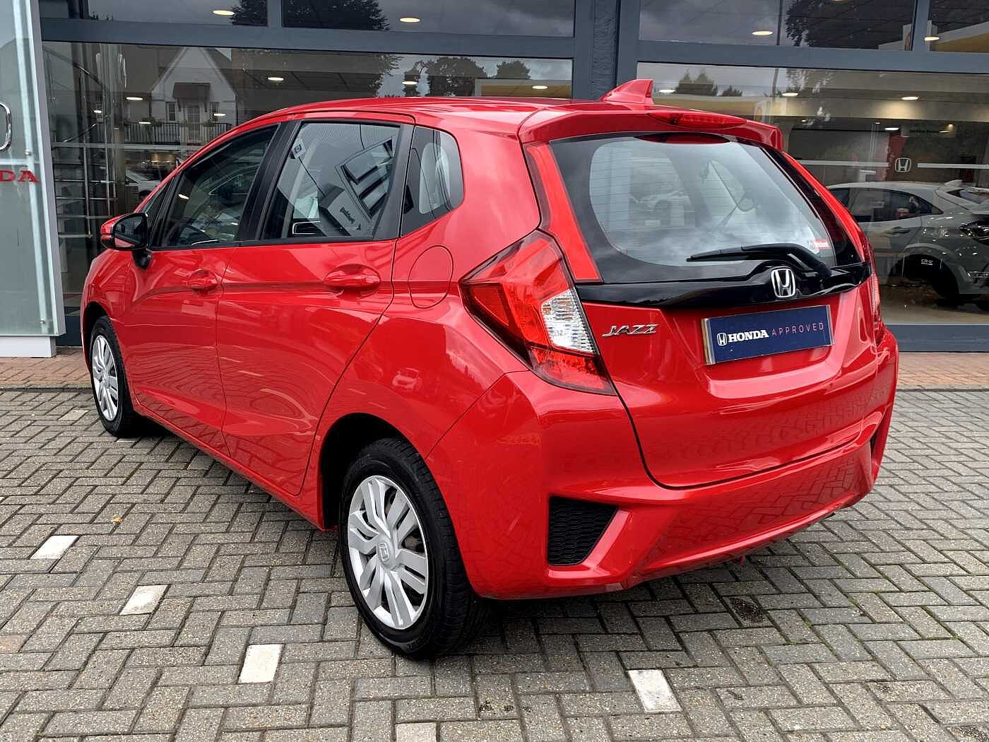 Used Honda Jazz: 5-Door Hatchback | Buy Approved Second-Hand Models