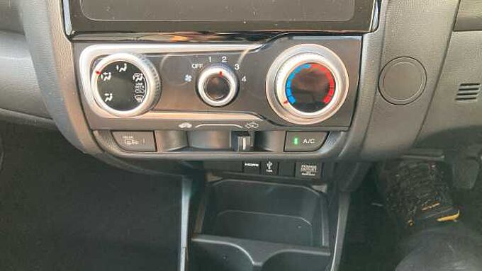 Honda Jazz 1.3 i-VTEC SE Navi 5dr Petrol Hatchback