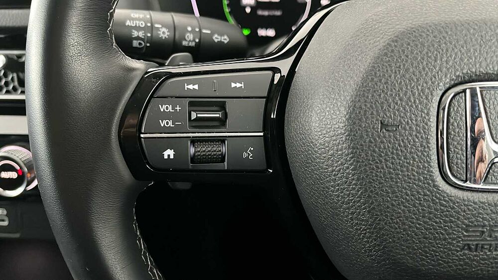 Honda Civic 2.0 h i-MMD Elegance Hatchback 5dr Petrol Hybrid eCVT Euro 6 (s/s) (184 ps)