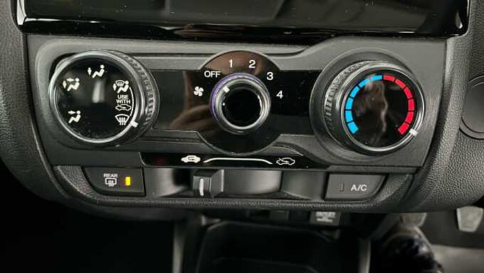 Honda Jazz HONDA Jazz 1.3 i-VTEC S Hatchback 5dr Petrol Manual Euro 6 (s/s) (102 ps)