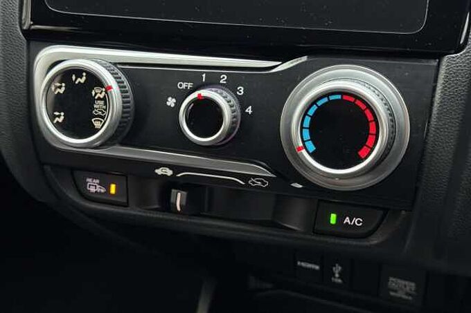 Honda Jazz 1.5 i-VTEC Sport Navi 5dr