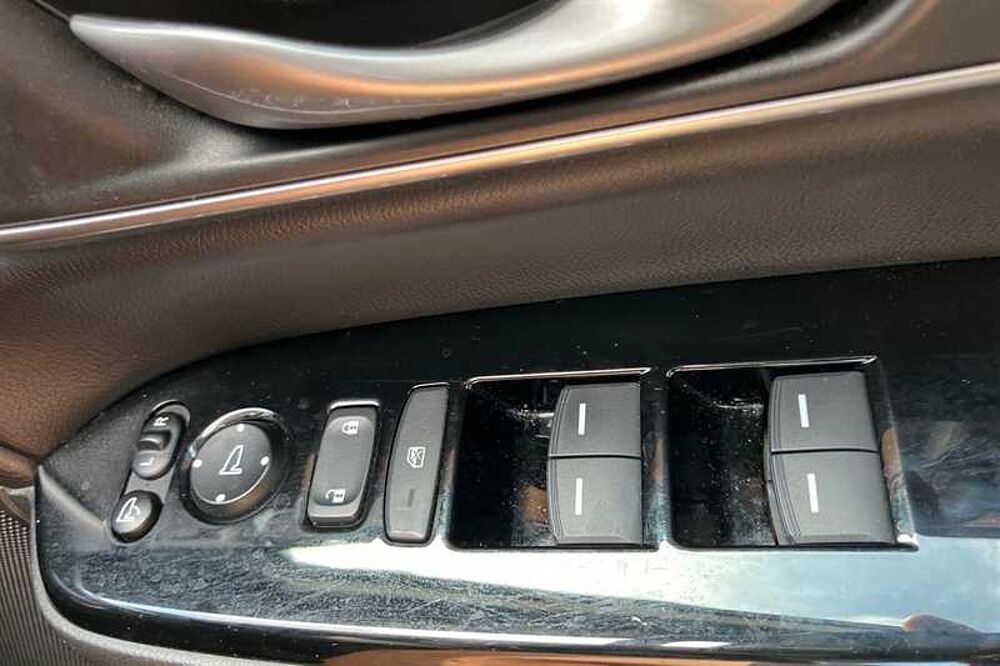 Honda CR-V 2.0 i-MMD Hybrid SR 5dr eCVT