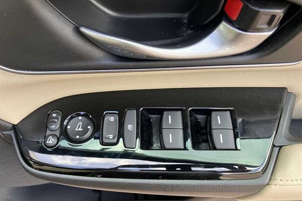 Honda CR-V 2.0 I-MMD HYBRID SR 2WD 5DR ECVT
