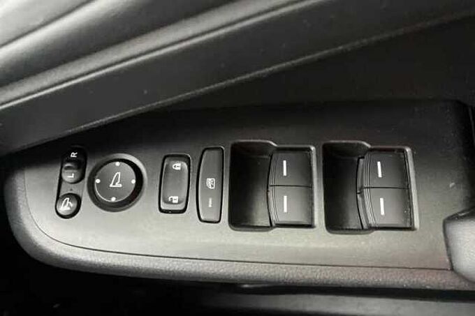 Honda HR-V 1.5 EHEV ELEGANCE 5DR CVT