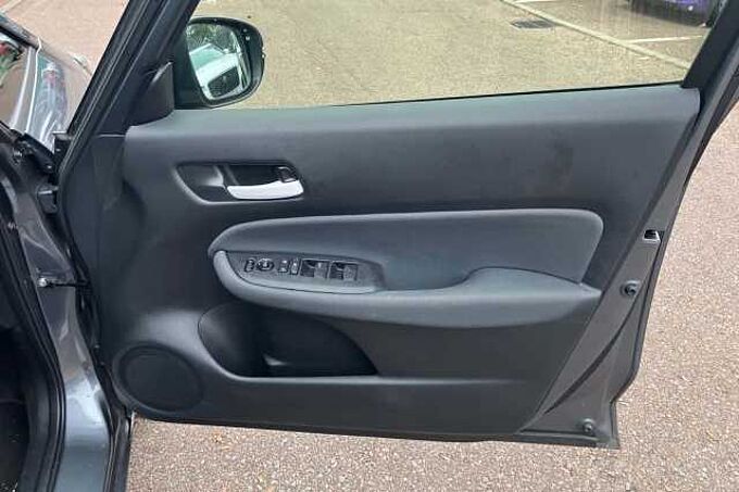 Honda Jazz 1.5 h i-MMD SE Hatchback 5dr Petrol Hybrid eCVT Euro 6 (s/s) (109 ps)