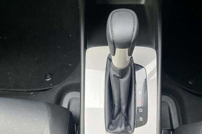 Honda Jazz 1.5 h i-MMD SE Hatchback 5dr Petrol Hybrid eCVT Euro 6 (s/s) (109 ps)