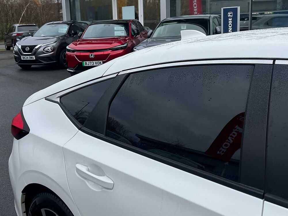 Honda Civic 2.0 h i-MMD Elegance Hatchback 5dr Petrol Hybrid eCVT Euro 6 (s/s) (184 ps)