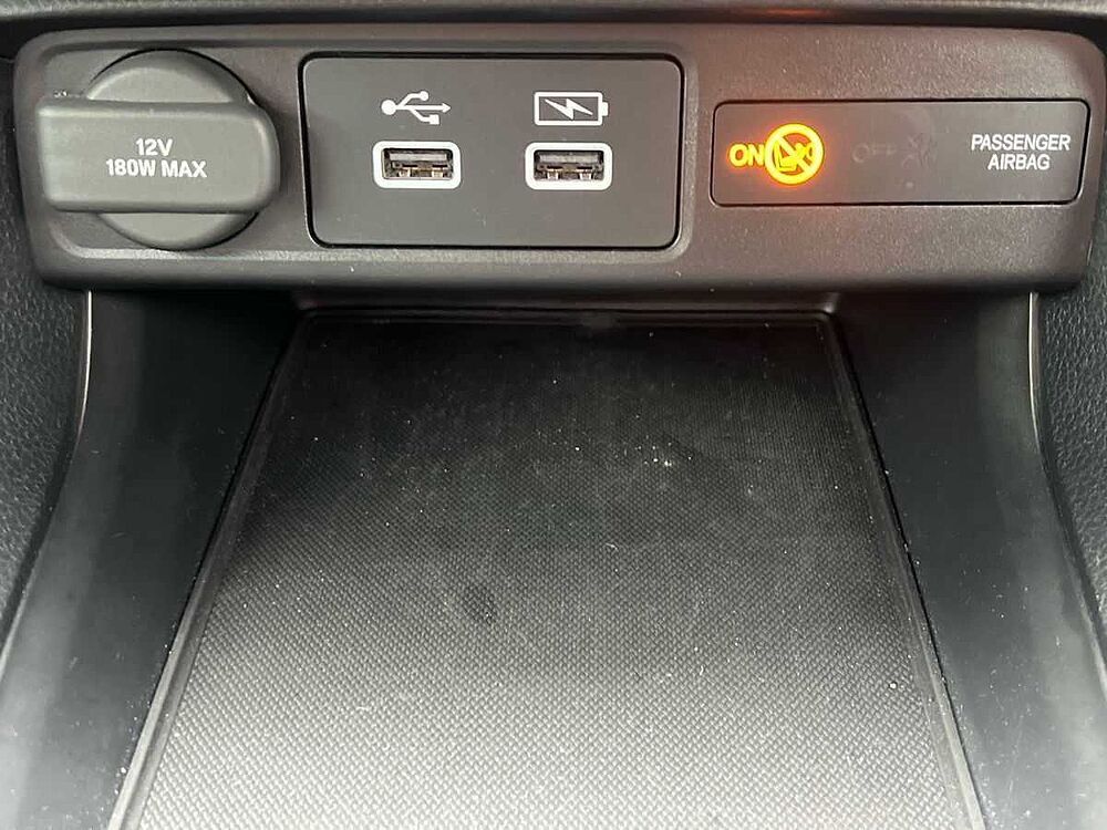 Honda Civic 2.0 h i-MMD Elegance Hatchback 5dr Petrol Hybrid eCVT Euro 6 (s/s) (184 ps)