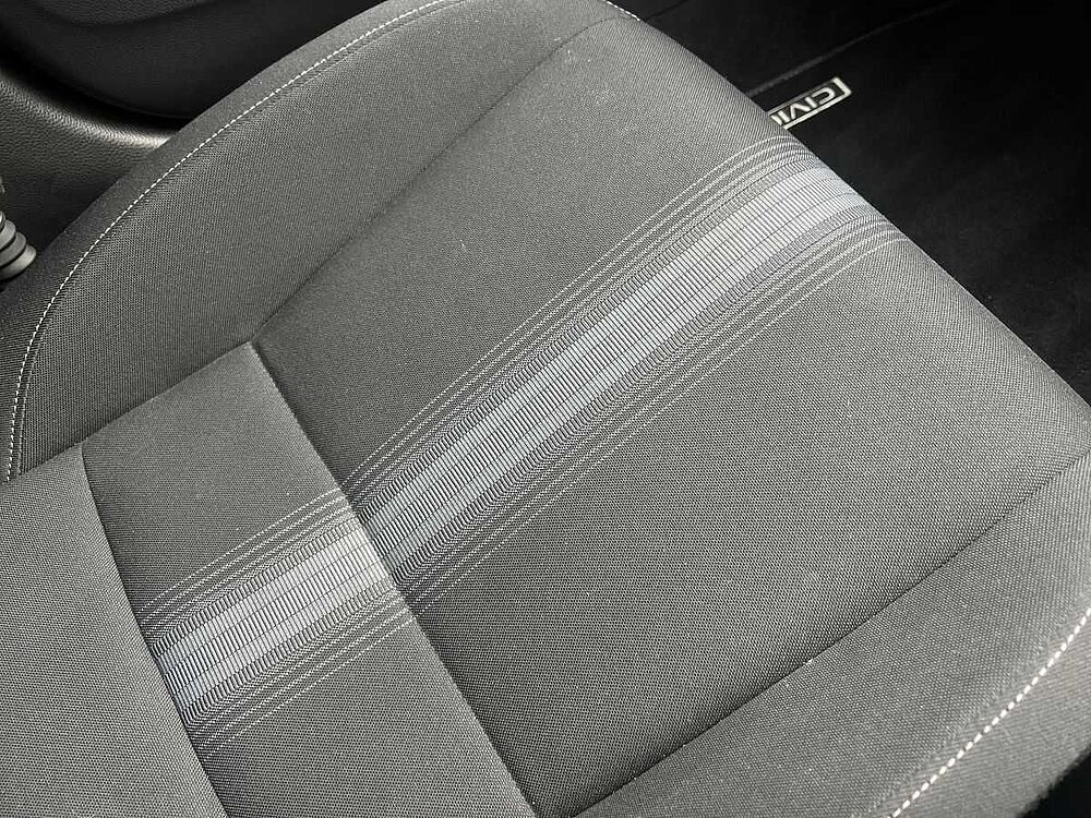 Honda Civic 2.0 h i-MMD Elegance Hatchback 5dr Petrol Hybrid eCVT Euro 6 (s/s) (184 ps)