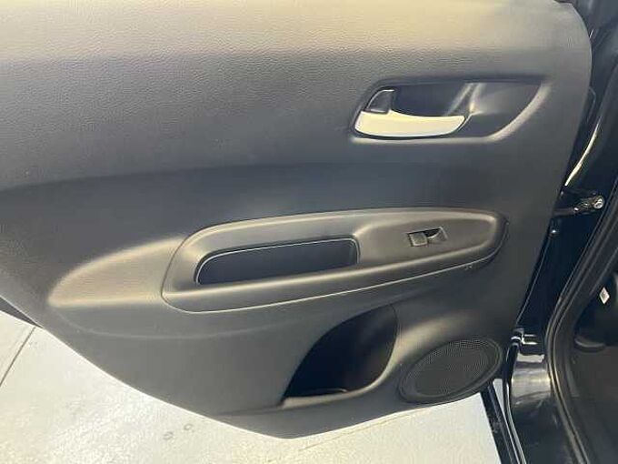 Honda Jazz 1.5 i-MMD (107ps) SE