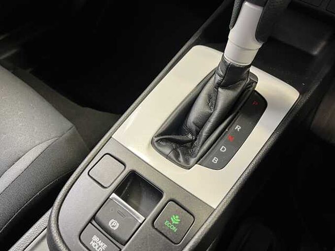 Honda Jazz 1.5 i-MMD (107ps) SE