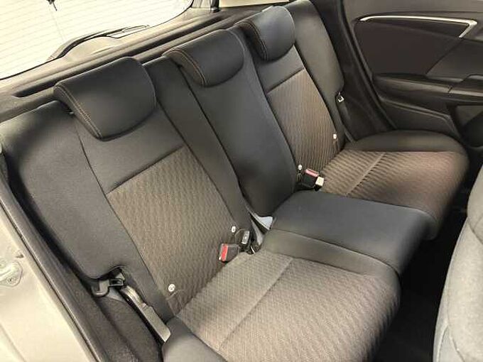 Honda  Jazz 1.5 i-VTEC Sport 5dr