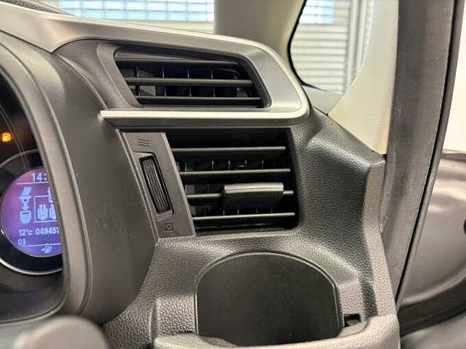 Honda  Jazz 1.5 i-VTEC Sport 5dr