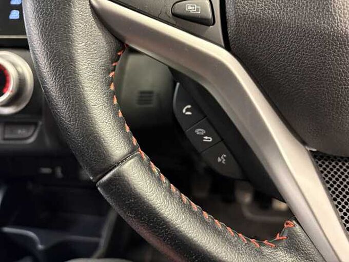 Honda  Jazz 1.5 i-VTEC Sport 5dr