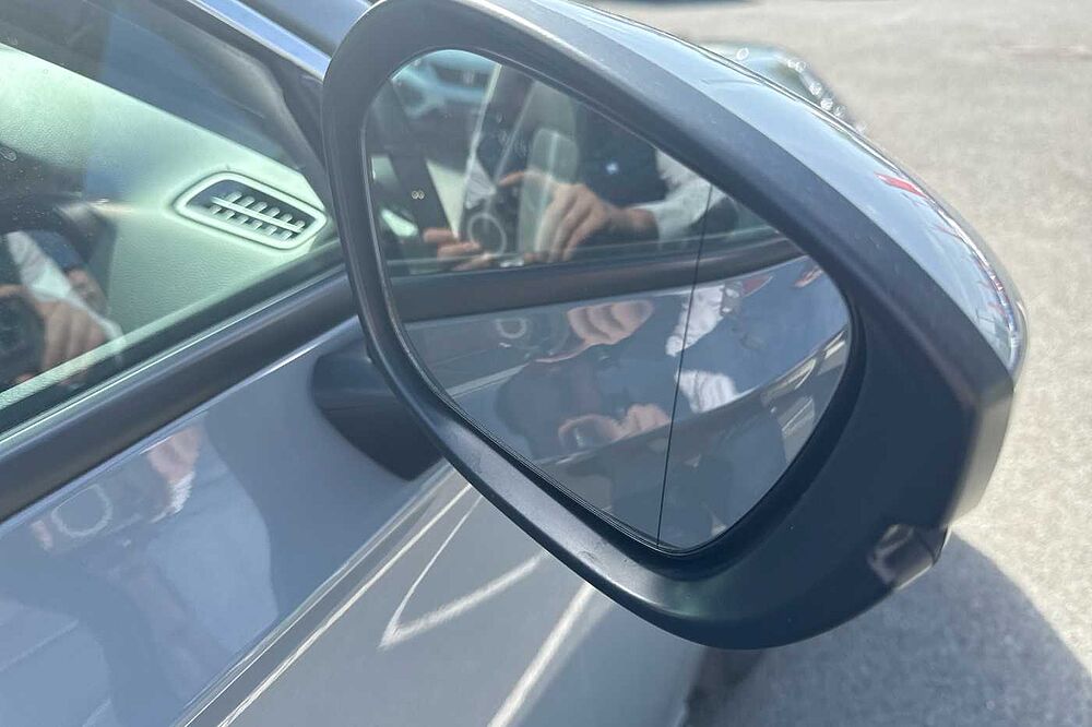 Honda Civic 2.0 i-MMD (184ps) Elegance Hybrid 1993cc