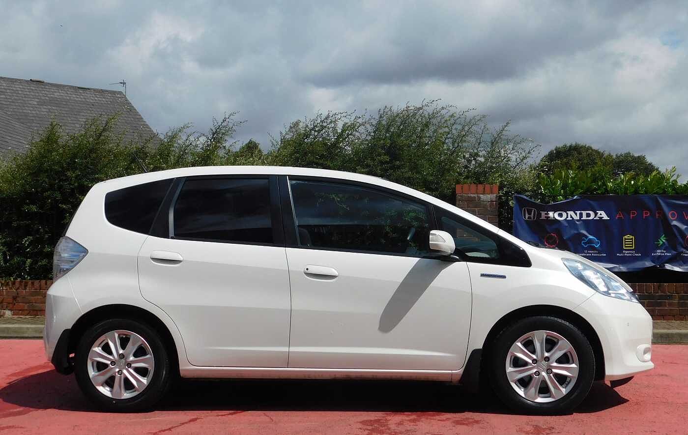 Used Honda Jazz Hybrid Version Buy Approved SecondHand Models Here