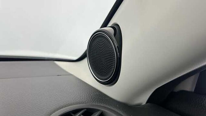 Honda e:Ny1 68.8kWh Elegance SUV 5dr Electric Auto (204 ps)