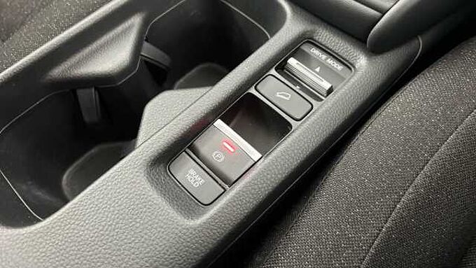 Honda HR-V 1.5 h i-MMD Elegance SUV 5dr Petrol Hybrid CVT Euro 6 (s/s) (131 ps)