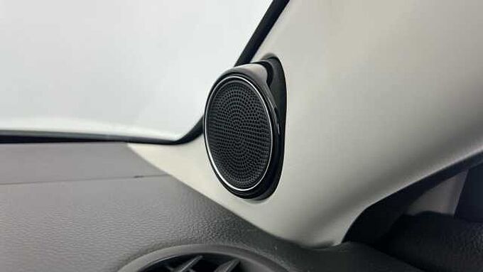 Honda e:Ny1 68.8kWh Elegance SUV 5dr Electric Auto (204 ps)