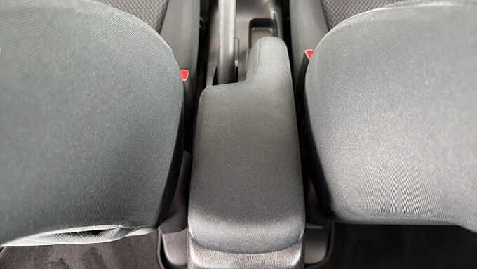 Honda Jazz 1.3 i-VTEC SE Hatchback 5dr Petrol Manual Euro 6 (s/s) (102 ps)