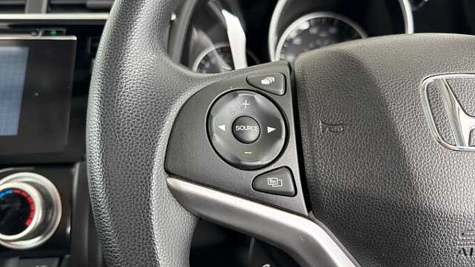Honda Jazz 1.3 i-VTEC SE Hatchback 5dr Petrol Manual Euro 6 (s/s) (102 ps)
