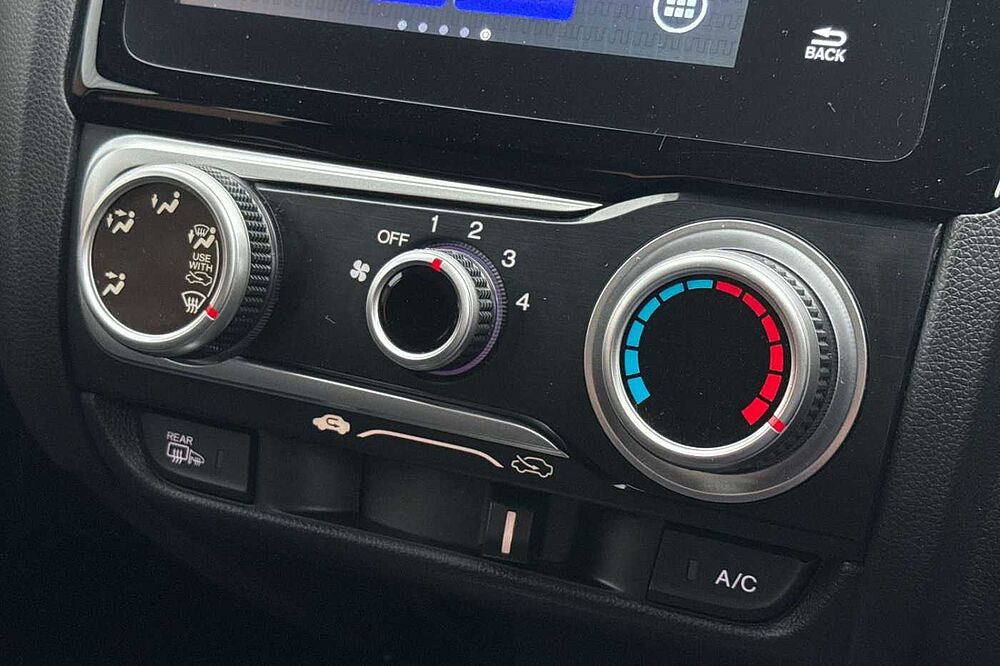 Honda Jazz 1.3 i-VTEC SE 5dr CVT