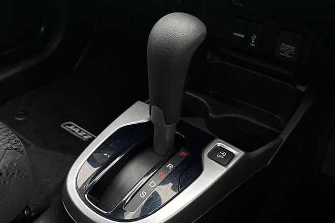 Honda Jazz 1.3 i-VTEC SE 5dr CVT