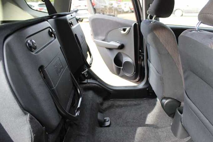 Honda Jazz 1.4 i-VTEC ES Plus 5-Door