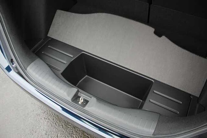 Honda Jazz 1.5 i-MMD (109ps) SR eCVT