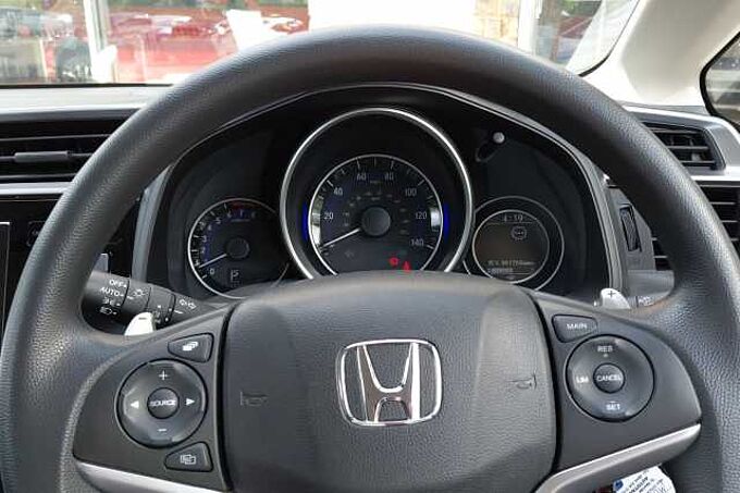 Honda Jazz 1.3 i-VTEC SE Navi 5dr CVT