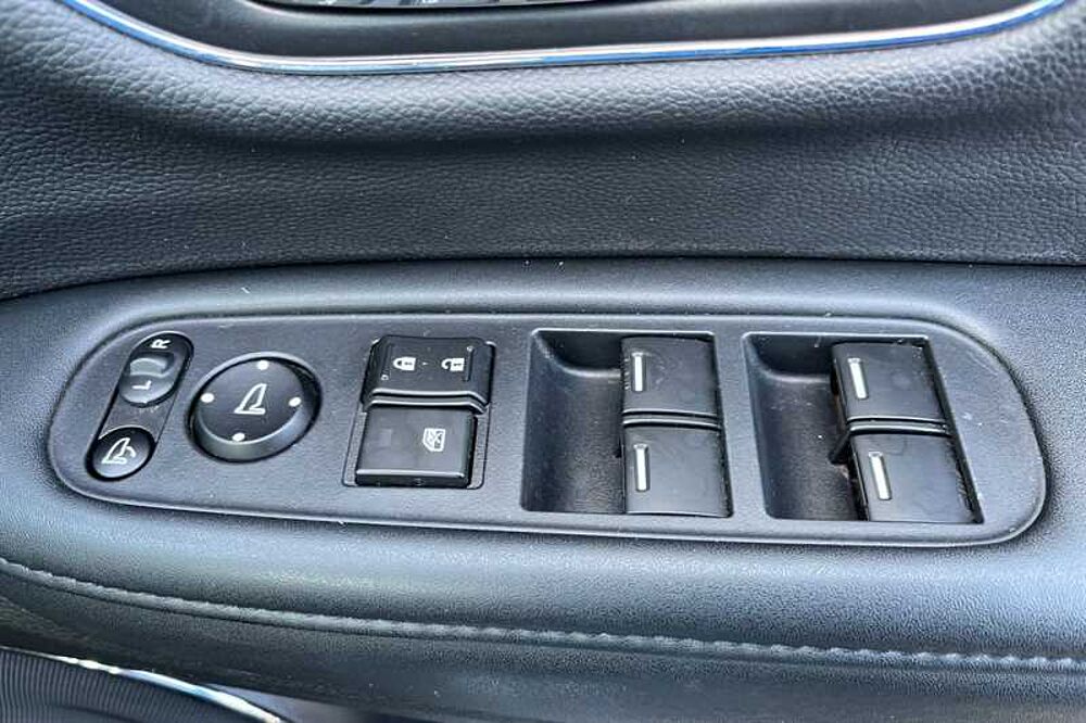 Honda HR-V 1.5 I-VTEC EX 5DR