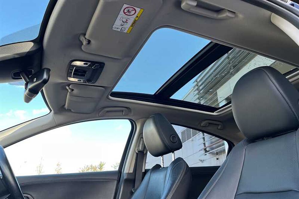 Honda HR-V 1.5 I-VTEC EX 5DR