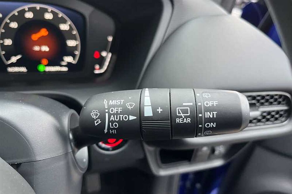 Honda ZR-V 2.0 EHEV ELEGANCE 5DR CVT