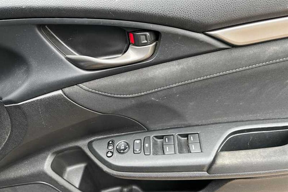 Honda Civic 1.0 VTEC Turbo 126 SR 5dr CVT