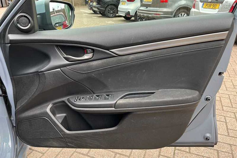 Honda Civic 1.0 VTEC Turbo 126 SR 5dr CVT