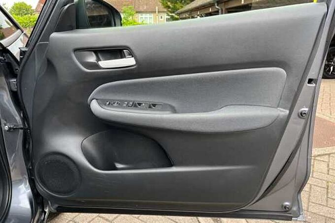 Honda Jazz 1.5 i-MMD Hybrid SE 5dr eCVT