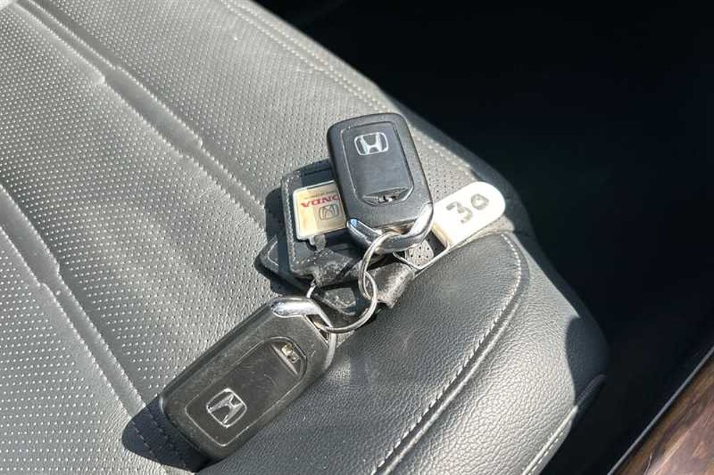Honda Cr-v 1.5 VTEC Turbo SR 5dr CVT