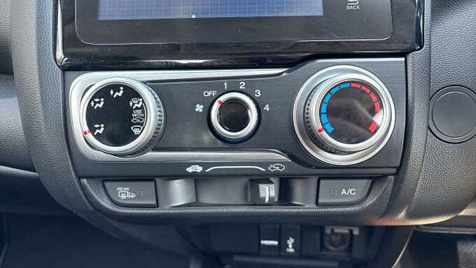 Honda Jazz 1.3 i-VTEC SE 5dr CVT
