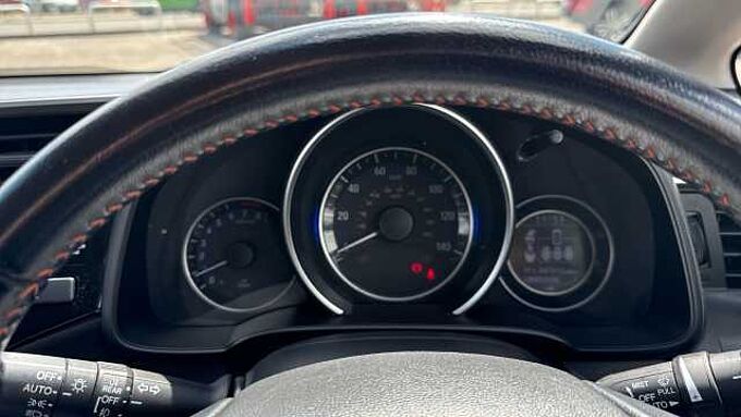 Honda Jazz 1.5 i-VTEC Sport 5dr